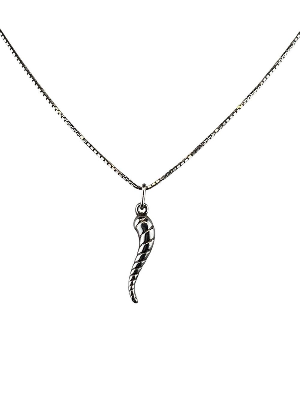 QGI Italy Sterling Silver Necklace 18" Box Chain 1" Horn Pendant